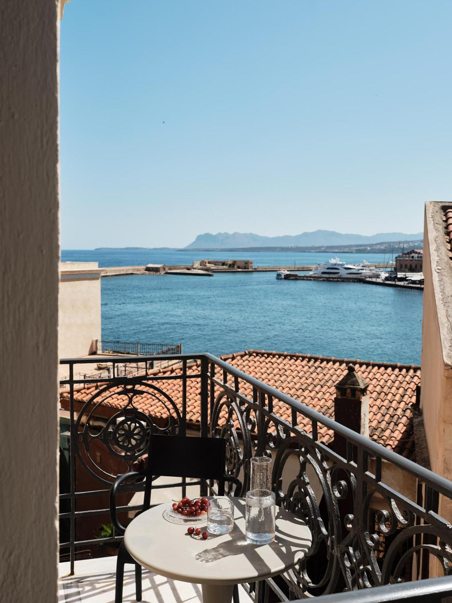 Casa Delfino Hotel & Spa Chania  Exterior photo