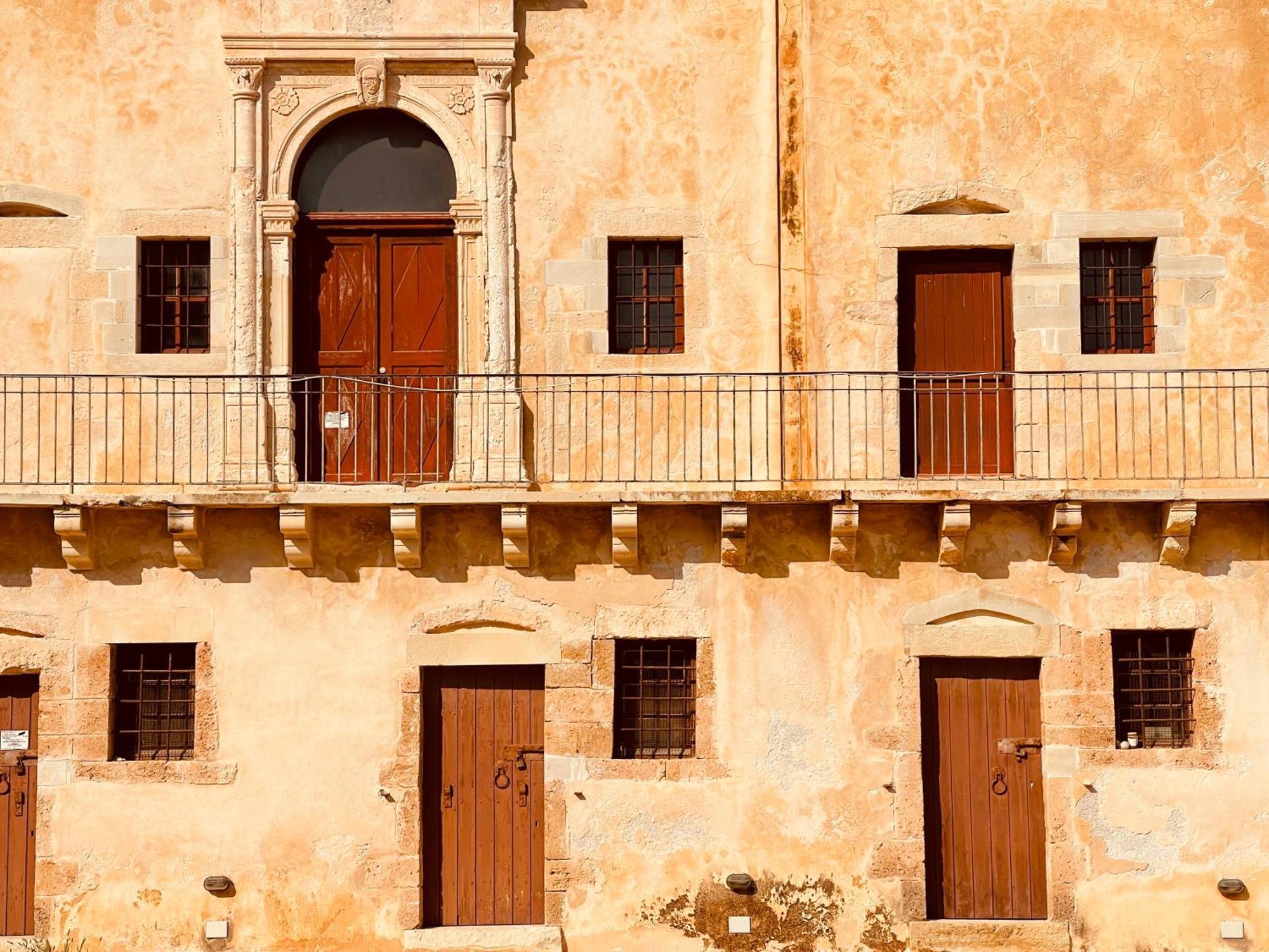 Casa Delfino Hotel & Spa Chania  Exterior photo